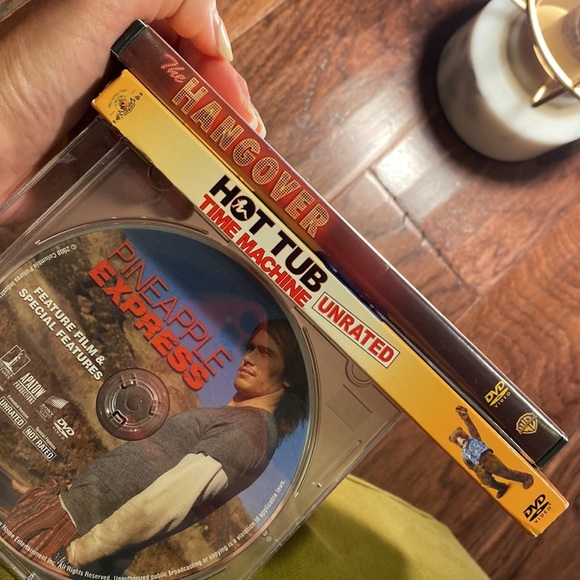 3 DVD movies - The Hangover (blu-ray), Pineapple Express, Hot Tub Time Machine - Picture 2 of 16